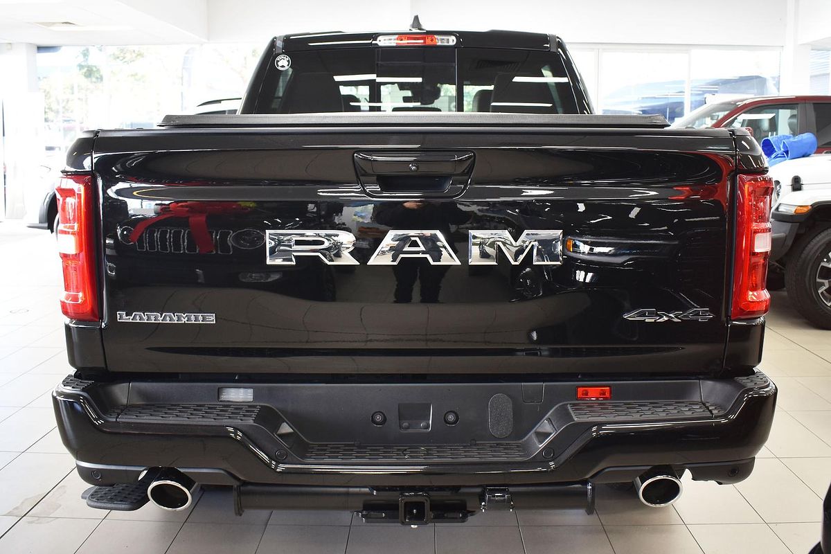 2025 RAM 1500 Laramie Sport Hurricane SO RamBox DT 4X4 SWB