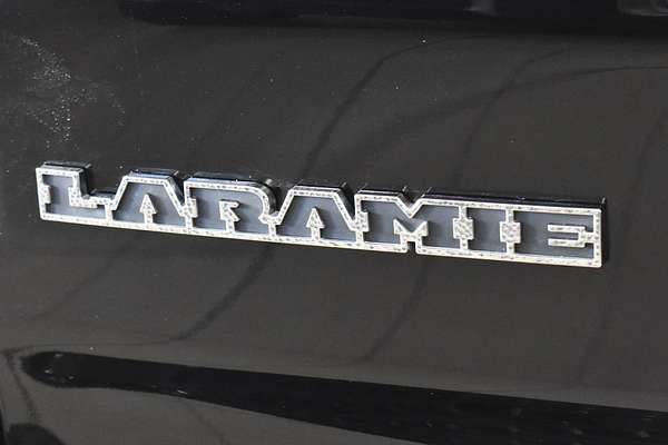 2025 RAM 1500 Laramie Sport Hurricane SO RamBox DT 4X4 SWB