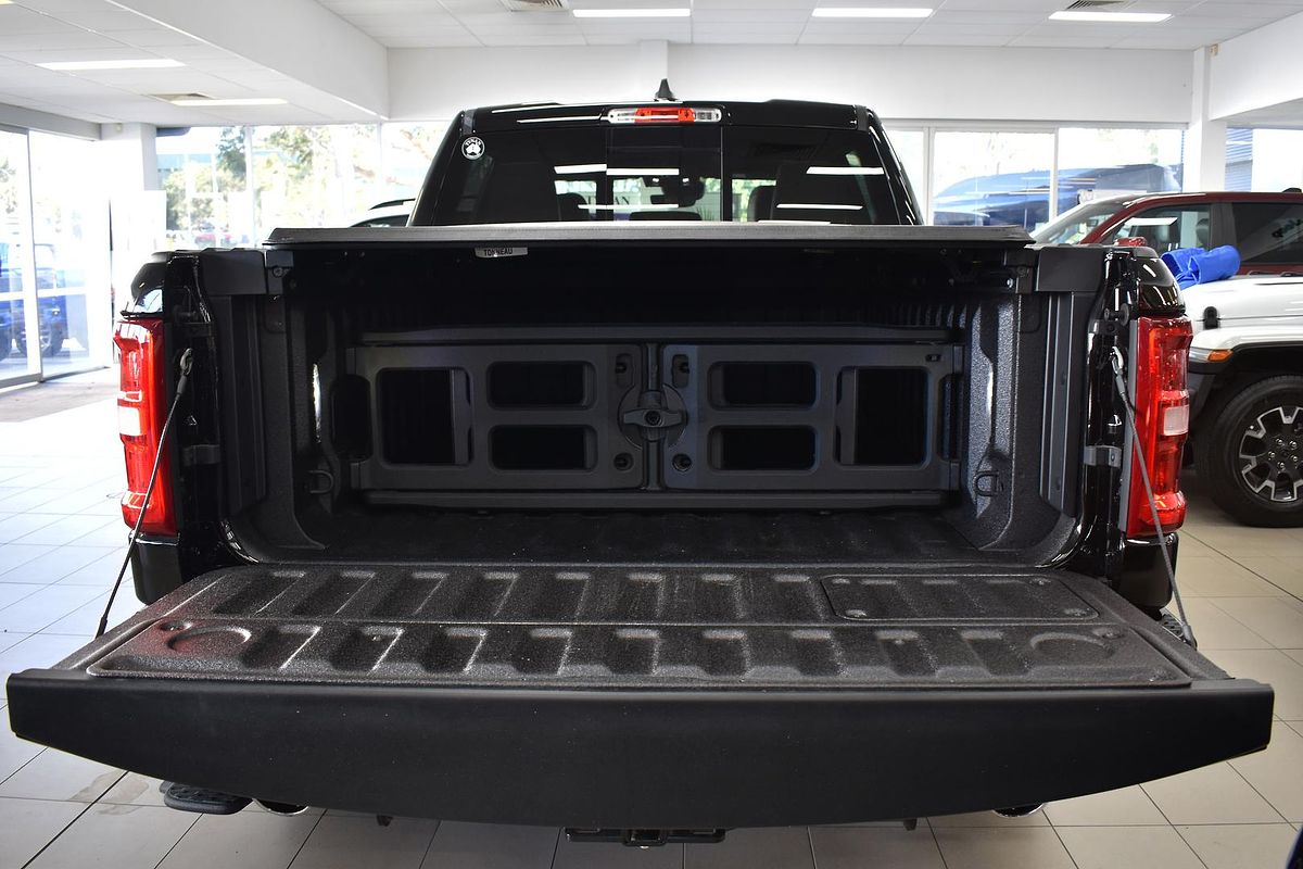 2025 RAM 1500 Laramie Sport Hurricane SO RamBox DT 4X4 SWB