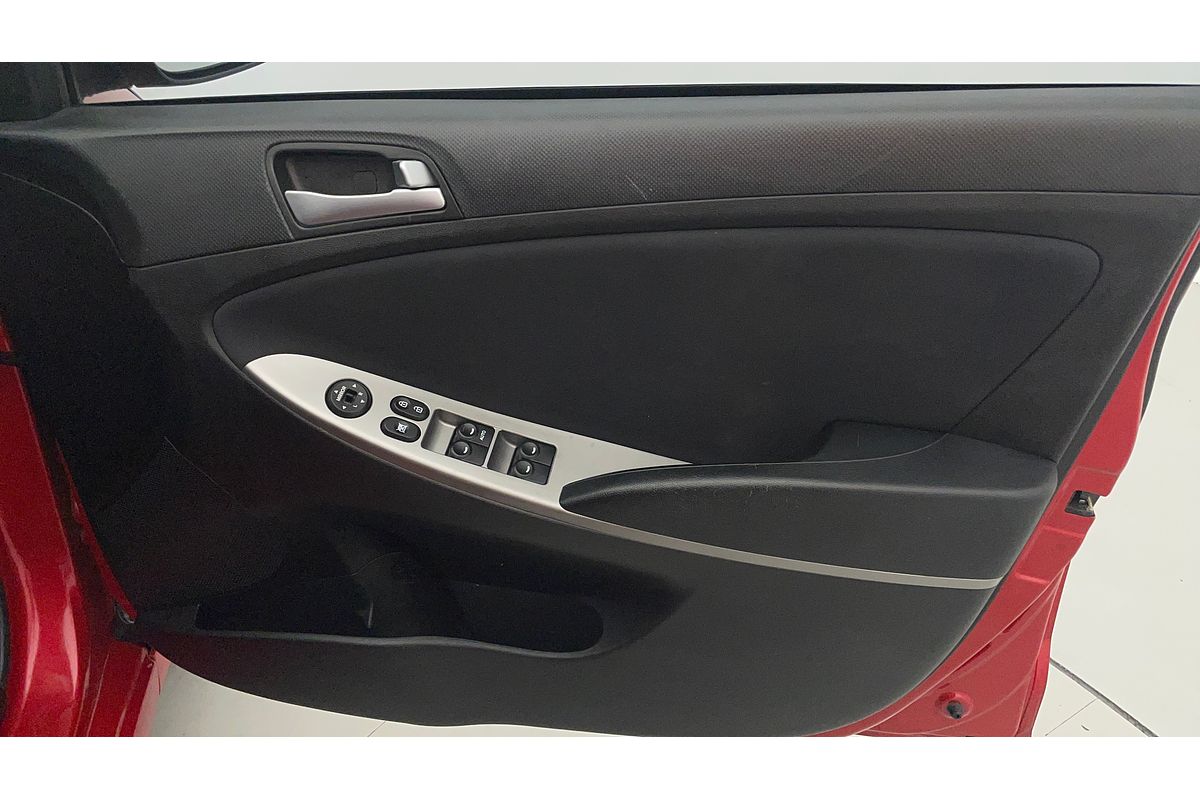 2015 Hyundai Accent SR RB3 MY15