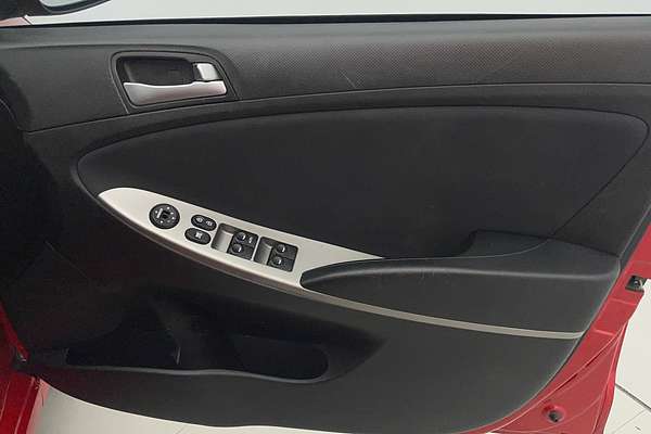 2015 Hyundai Accent SR RB3 MY15