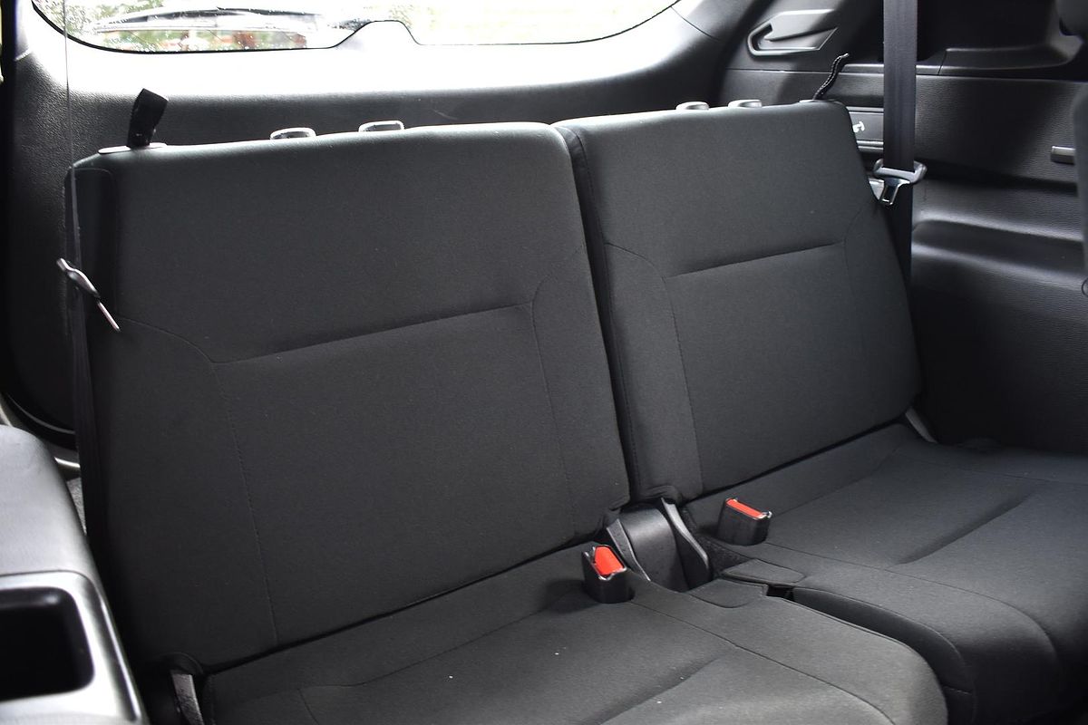 2024 Mitsubishi Outlander ES ZM