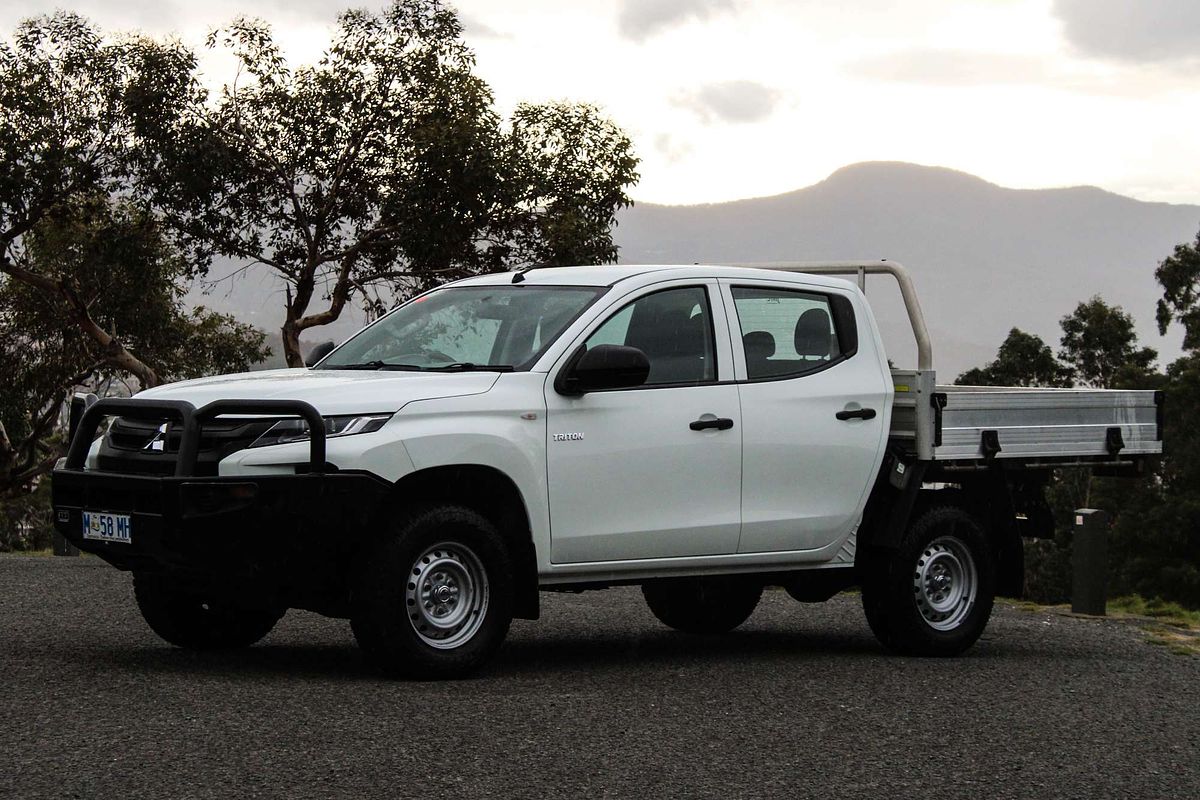 2019 Mitsubishi Triton GLX MR 4X4