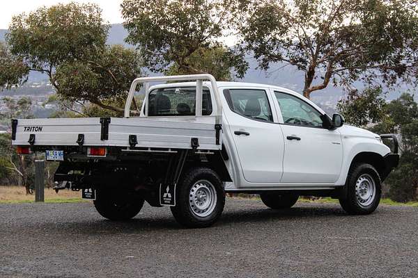 2019 Mitsubishi Triton GLX MR 4X4