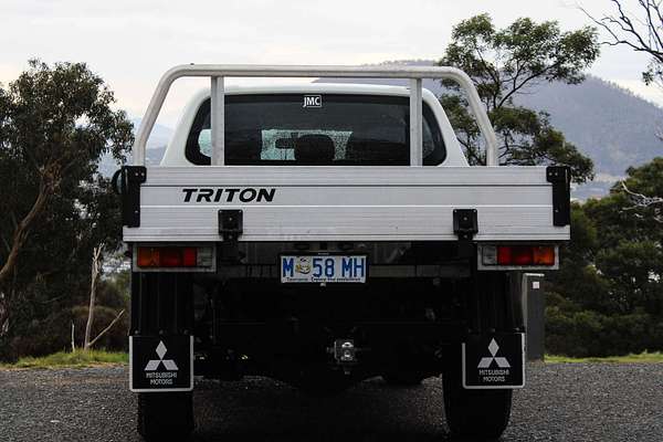 2019 Mitsubishi Triton GLX MR 4X4