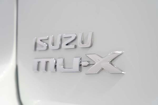 2019 Isuzu MU-X LS-M