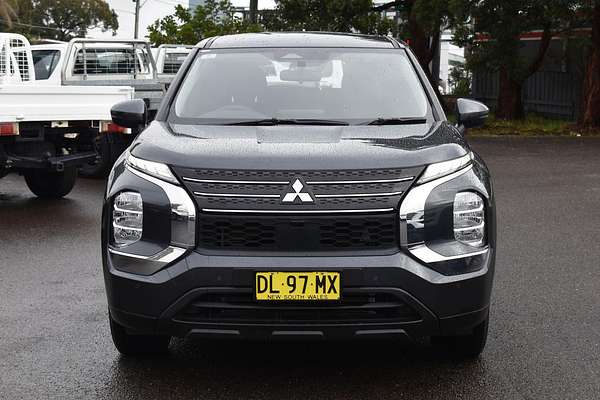 2024 Mitsubishi Outlander ES ZM