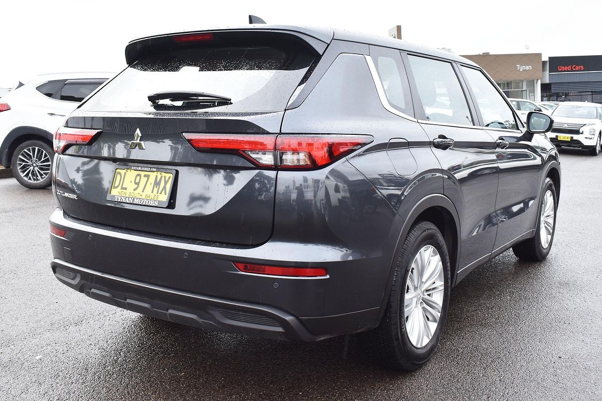 2024 Mitsubishi Outlander ES ZM