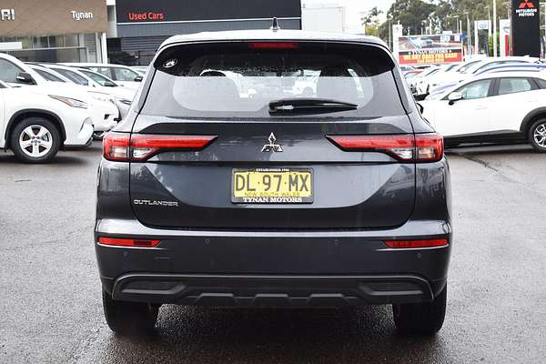 2024 Mitsubishi Outlander ES ZM