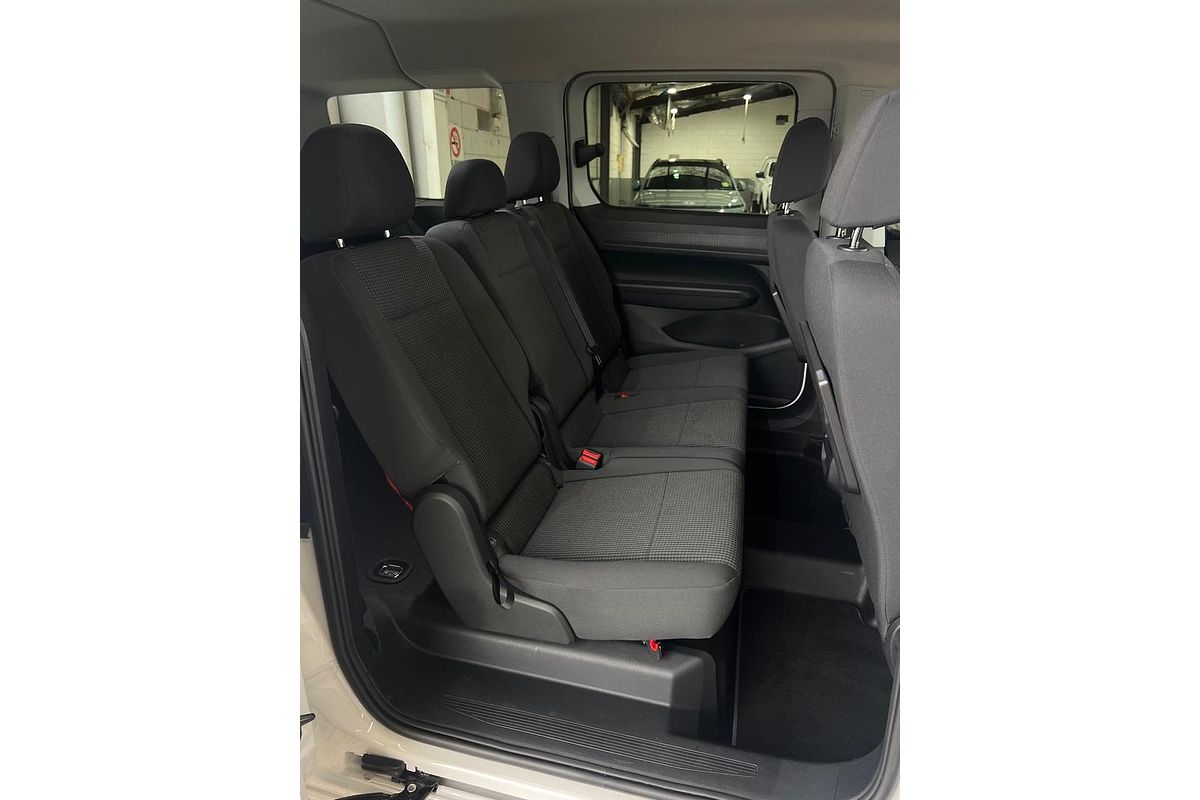 2022 Volkswagen Caddy TSI220 5 LWB