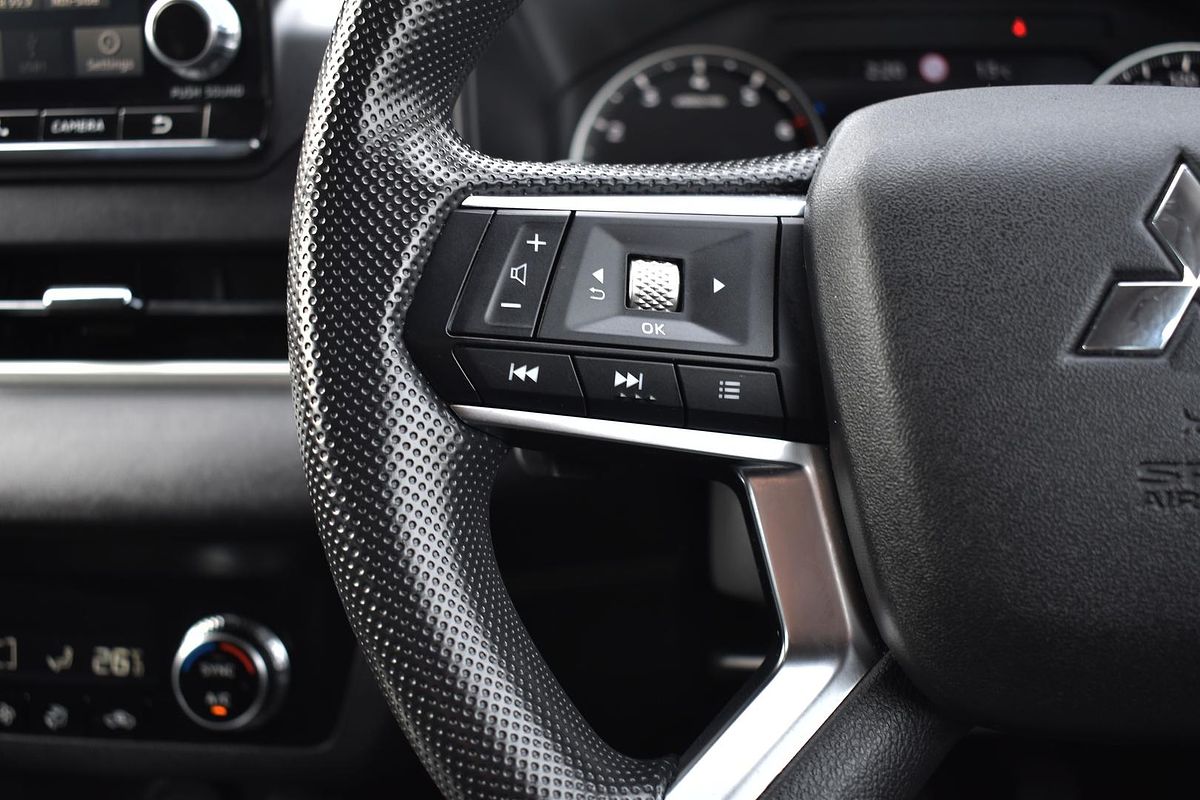 2024 Mitsubishi Outlander ES ZM