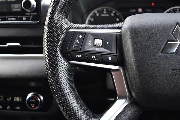 2024 Mitsubishi Outlander ES ZM
