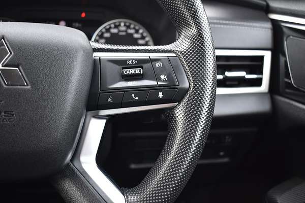 2024 Mitsubishi Outlander ES ZM