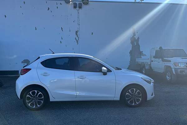 2015 Mazda 2 Genki DJ Series