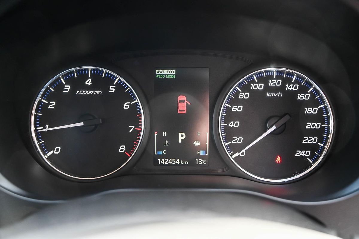 2015 Mitsubishi Outlander Exceed ZK