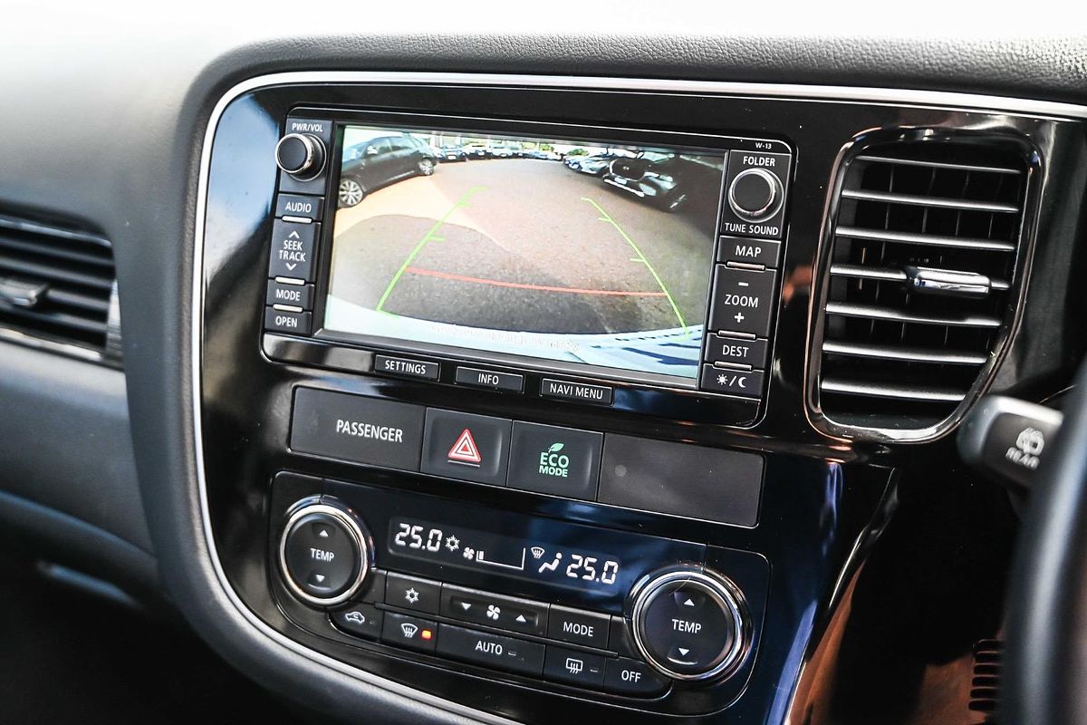 2015 Mitsubishi Outlander Exceed ZK