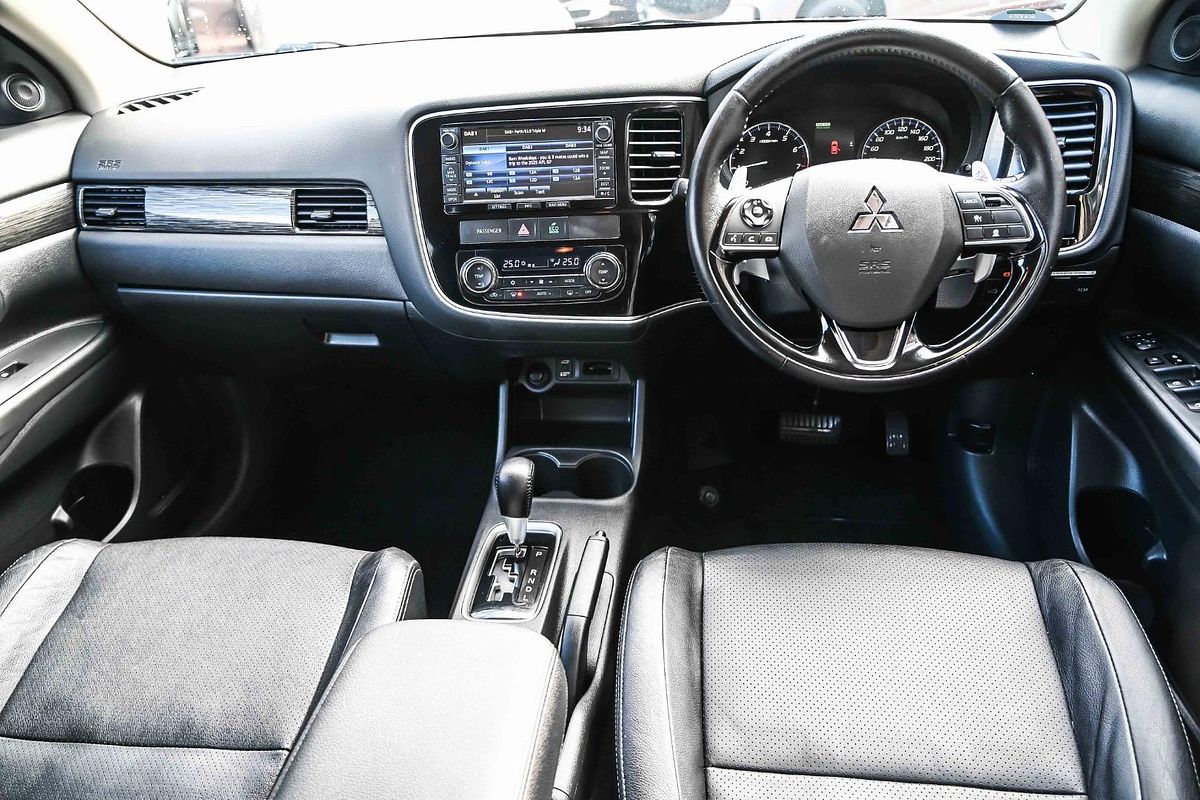 2015 Mitsubishi Outlander Exceed ZK