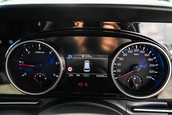 2022 Kia Carnival Platinum KA4
