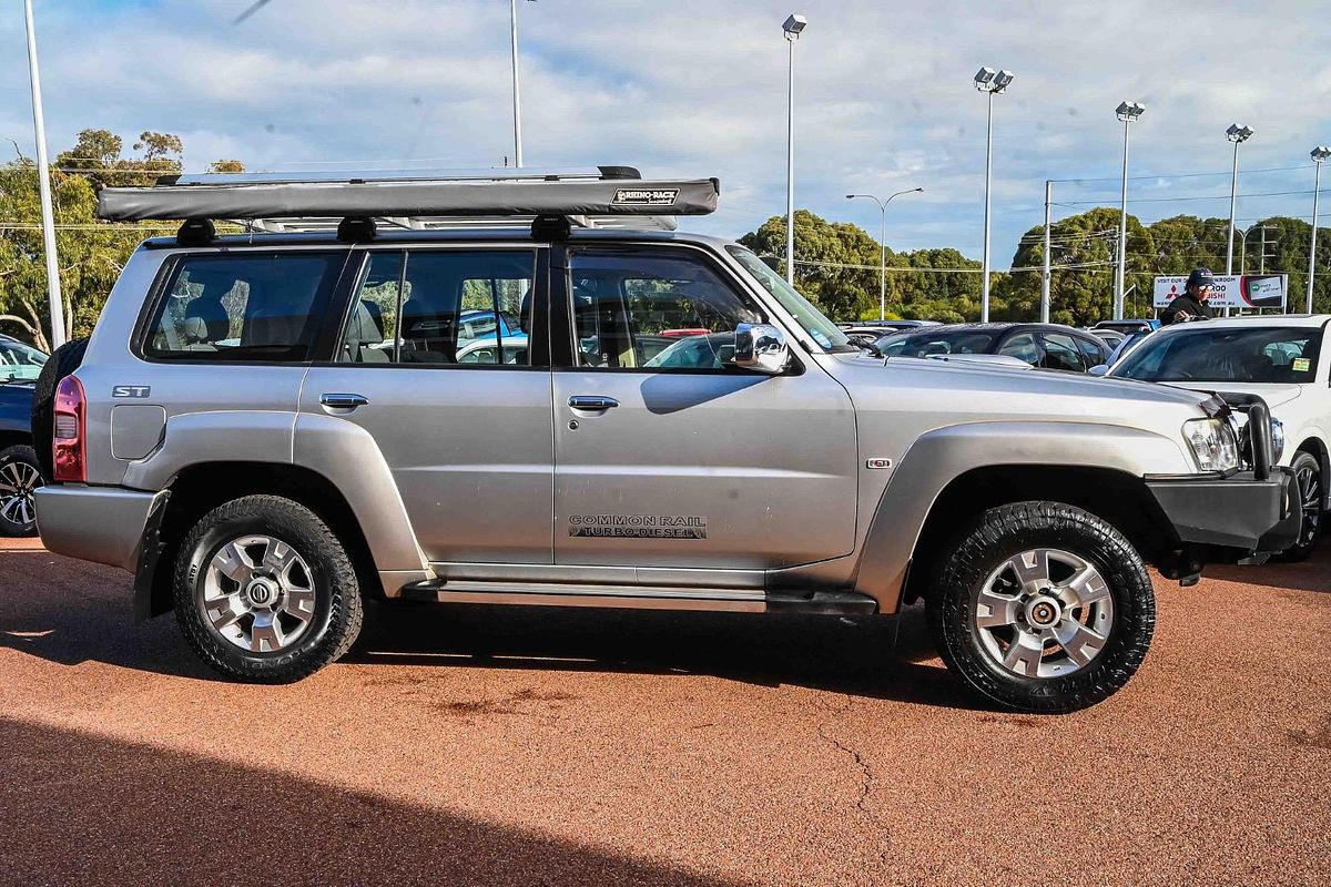 2014 Nissan Patrol ST Titanium Y61