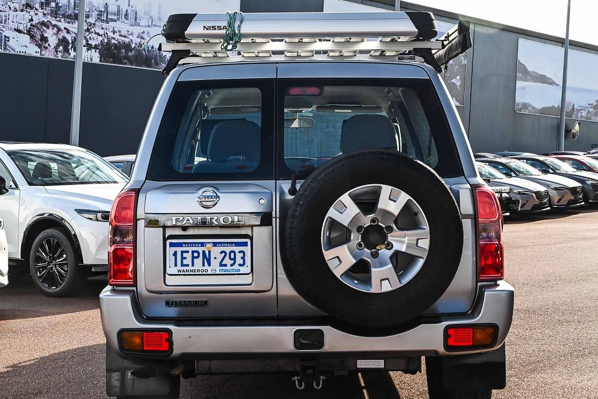 2014 Nissan Patrol ST Titanium Y61