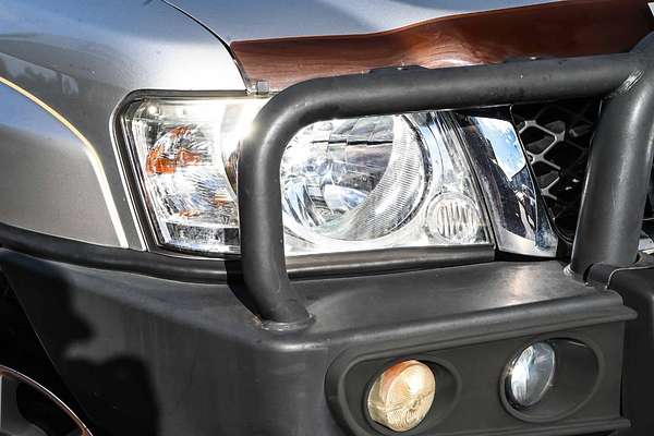 2014 Nissan Patrol ST Titanium Y61