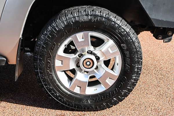 2014 Nissan Patrol ST Titanium Y61