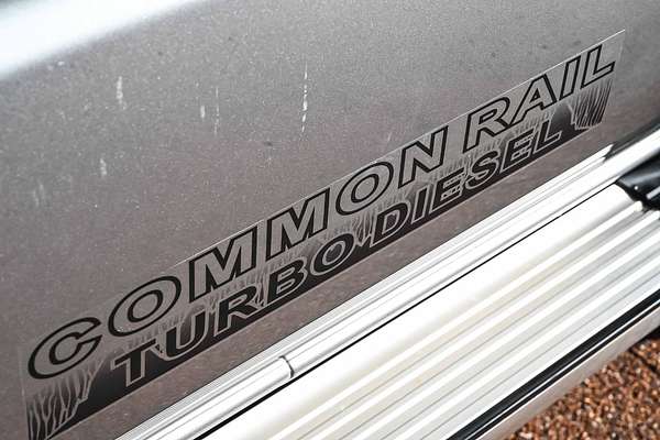 2014 Nissan Patrol ST Titanium Y61