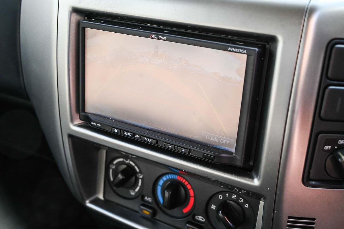2014 Nissan Patrol ST Titanium Y61