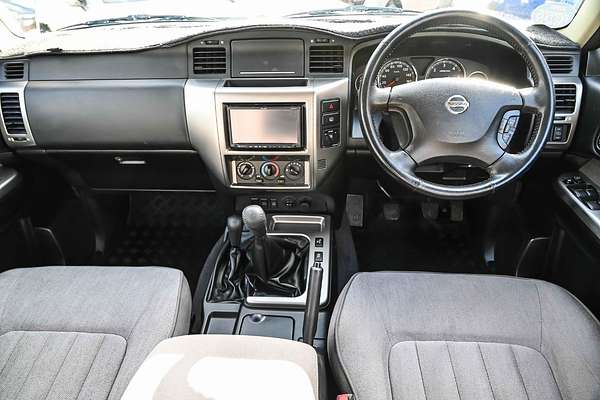 2014 Nissan Patrol ST Titanium Y61