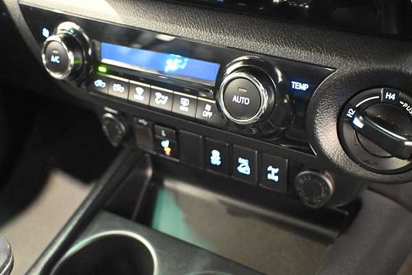 2018 Toyota Hilux SR5+ (4x4) GUN126R MY17 4X4
