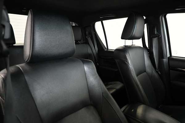 2018 Toyota Hilux SR5+ (4x4) GUN126R MY17 4X4