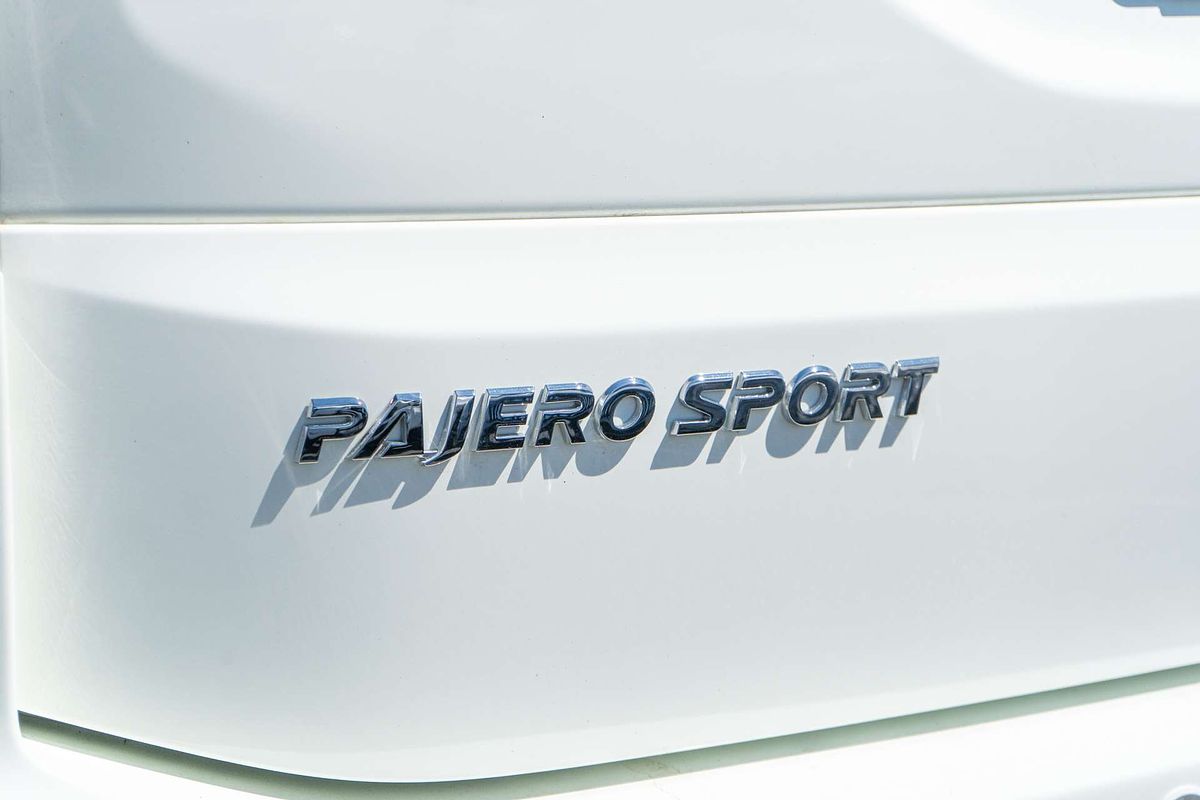 2022 Mitsubishi Pajero Sport Exceed QF