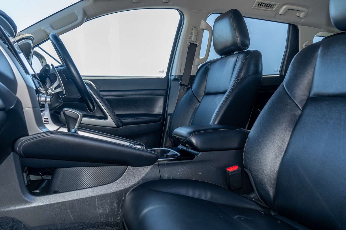 2022 Mitsubishi Pajero Sport Exceed QF