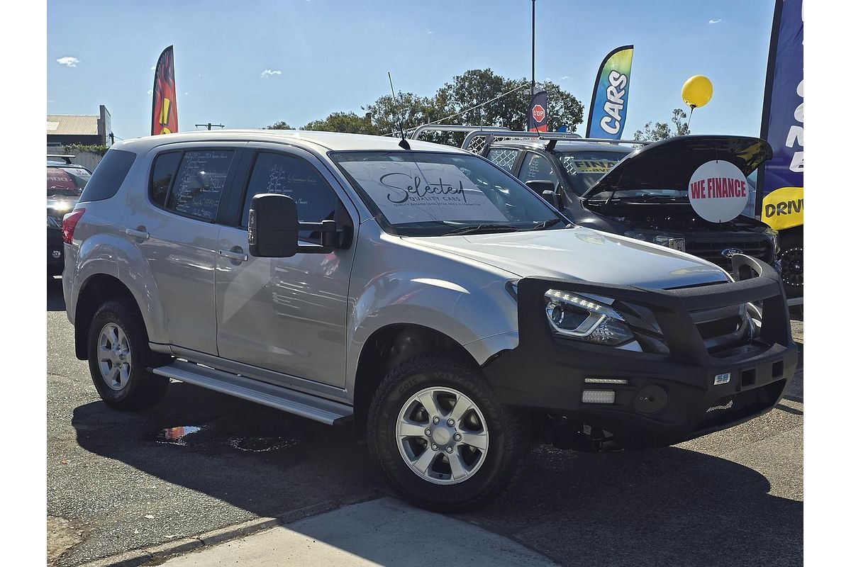 2020 Isuzu MU-X LS-M