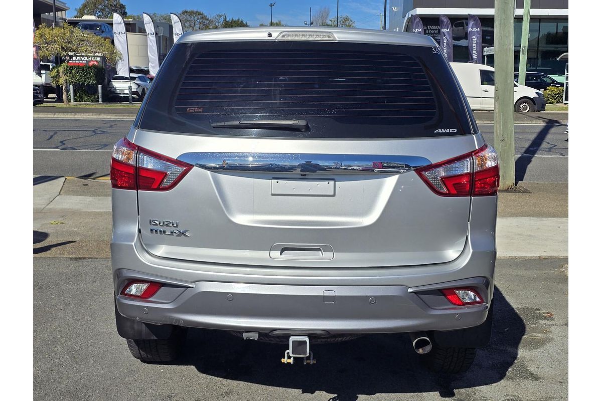 2020 Isuzu MU-X LS-M