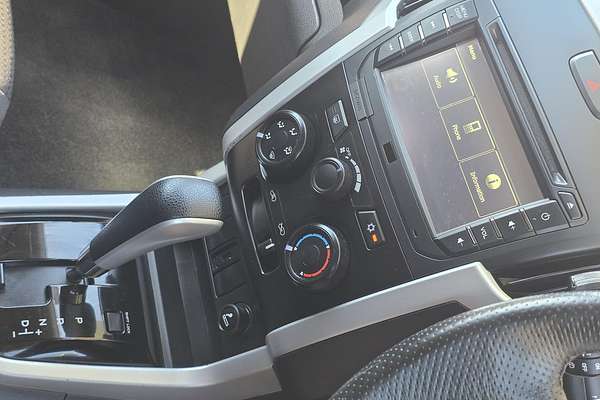 2020 Isuzu MU-X LS-M