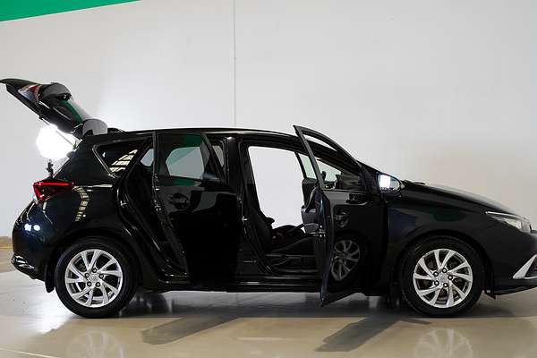 2015 Toyota Corolla Ascent Sport ZRE182R