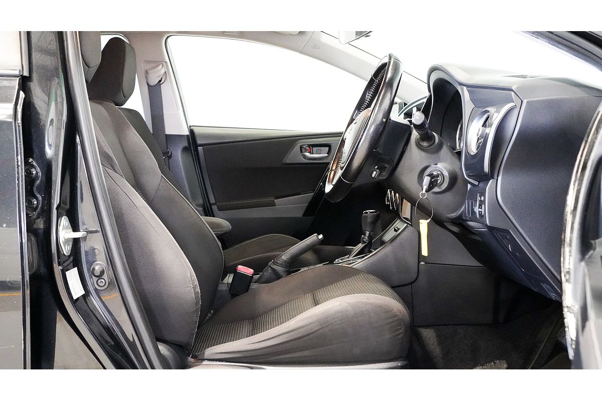 2015 Toyota Corolla Ascent Sport ZRE182R