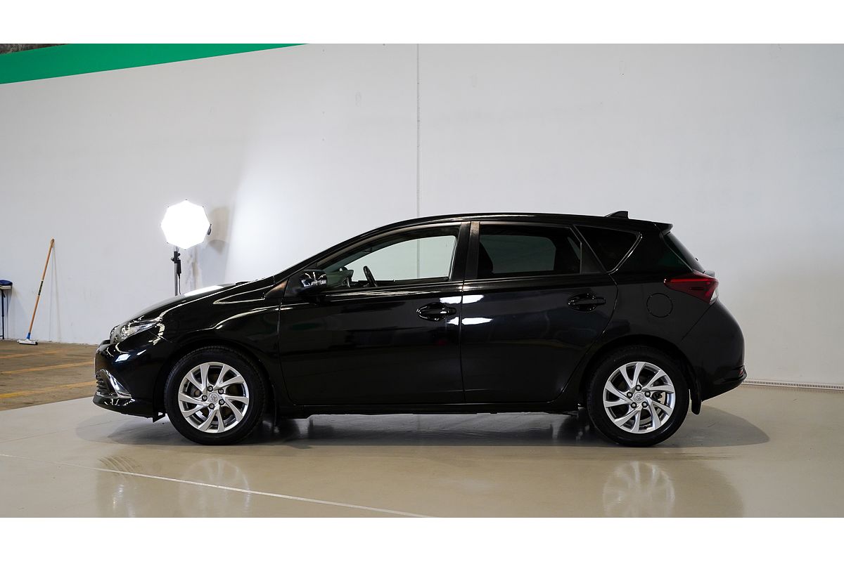 2015 Toyota Corolla Ascent Sport ZRE182R