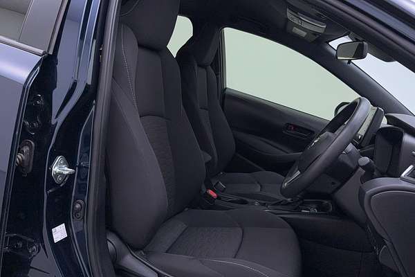 2022 Toyota Corolla ASCENT SPORT HYBRID ZWE211R