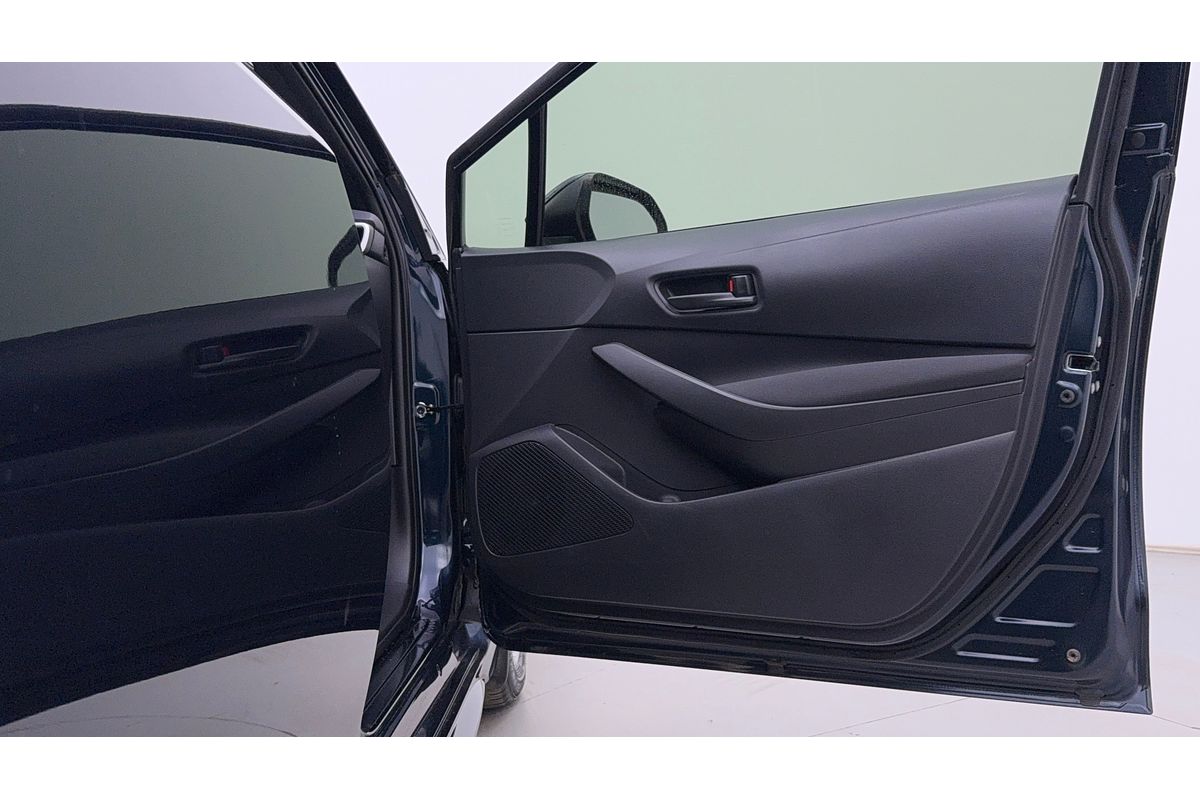 2022 Toyota Corolla ASCENT SPORT HYBRID ZWE211R