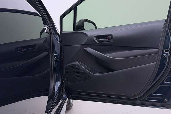 2022 Toyota Corolla ASCENT SPORT HYBRID ZWE211R