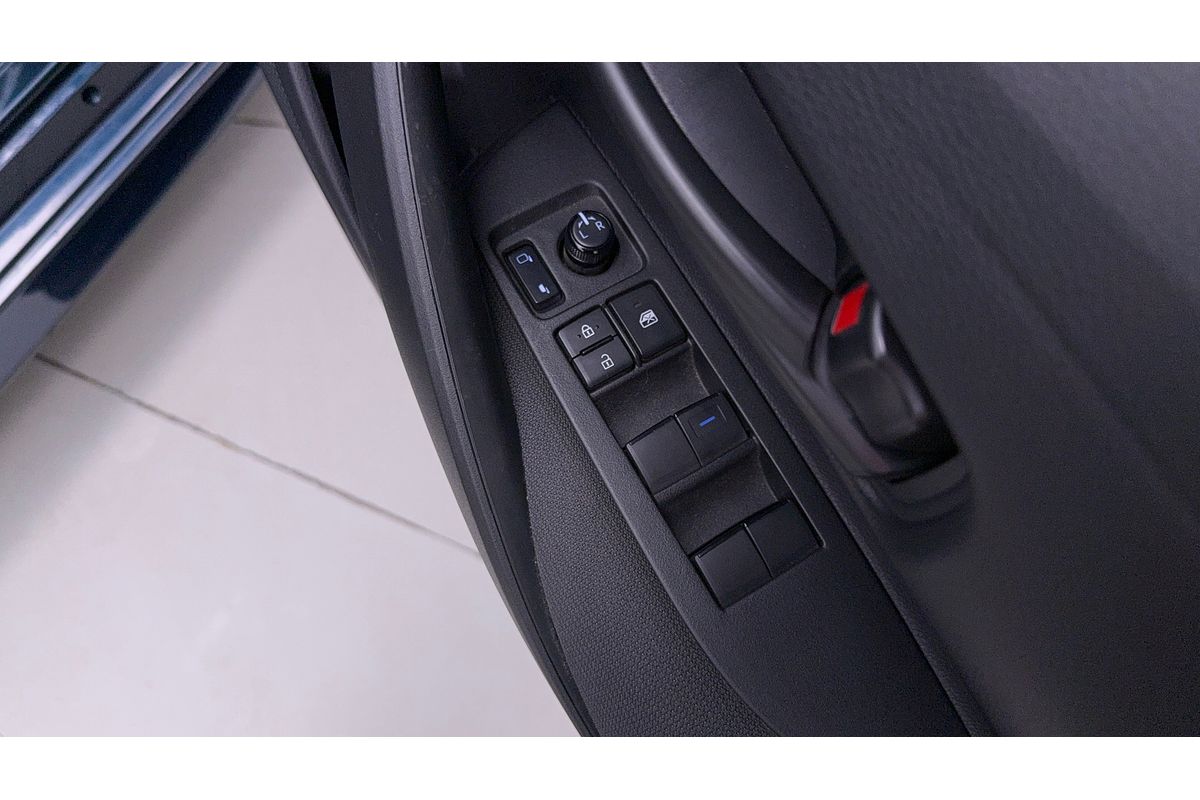 2022 Toyota Corolla ASCENT SPORT HYBRID ZWE211R