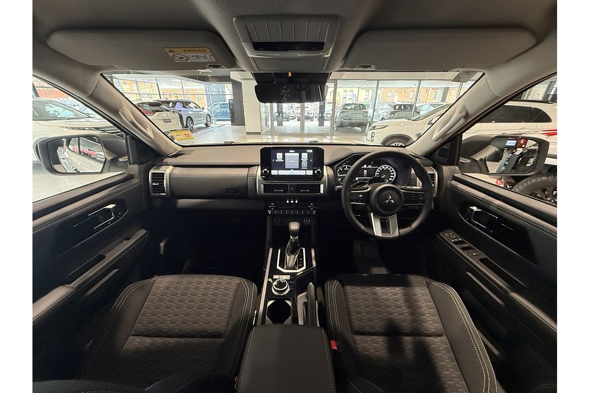 2024 Mitsubishi Triton GLS MV 4X4