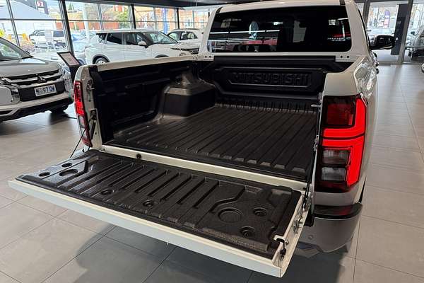 2024 Mitsubishi Triton GLS MV 4X4