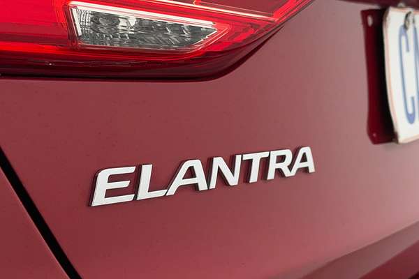 2017 Hyundai ELANTRA SR TURBO AD