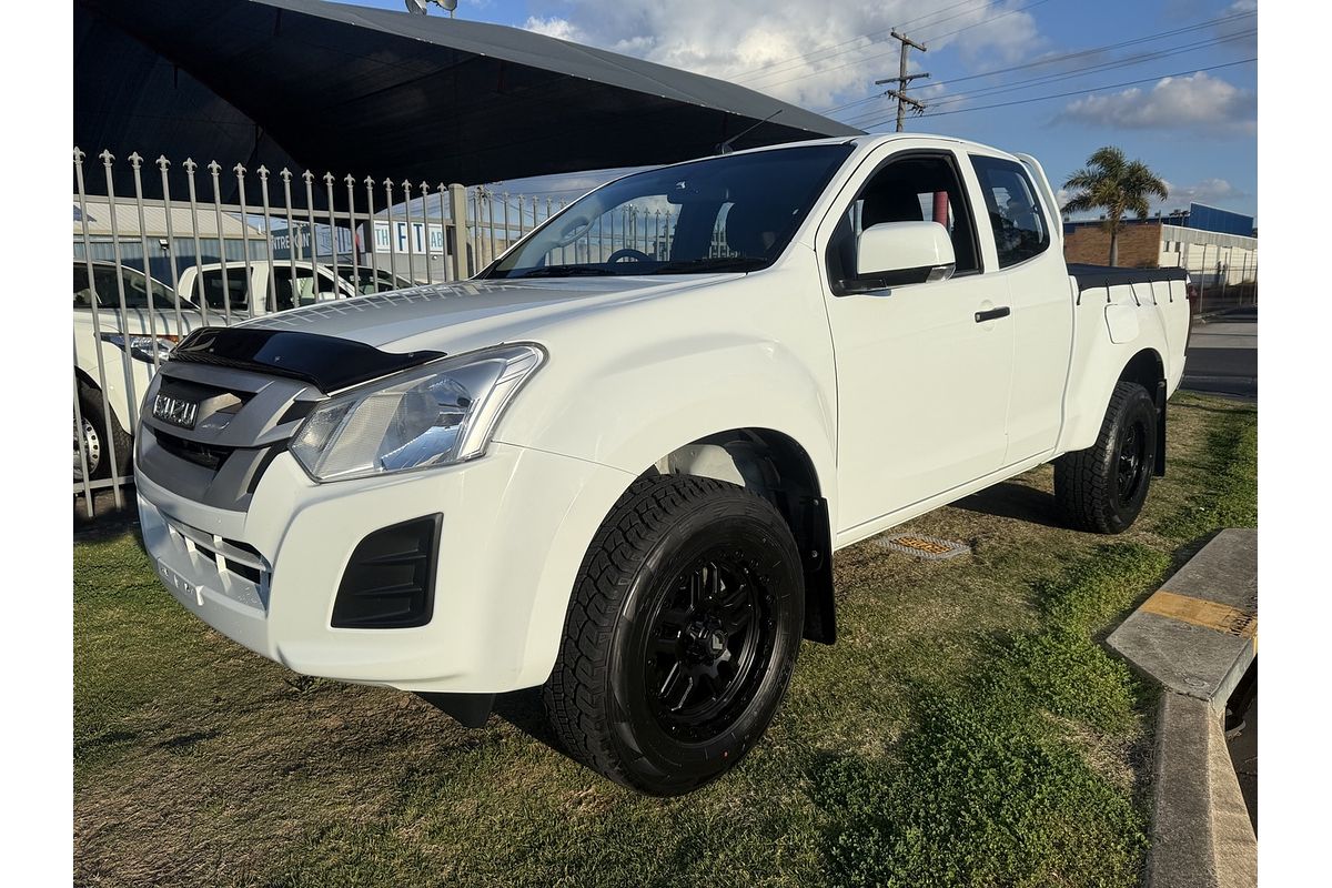 2018 Isuzu D-MAX SX High Ride Rear Wheel Drive