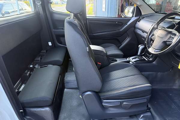 2018 Isuzu D-MAX SX High Ride Rear Wheel Drive