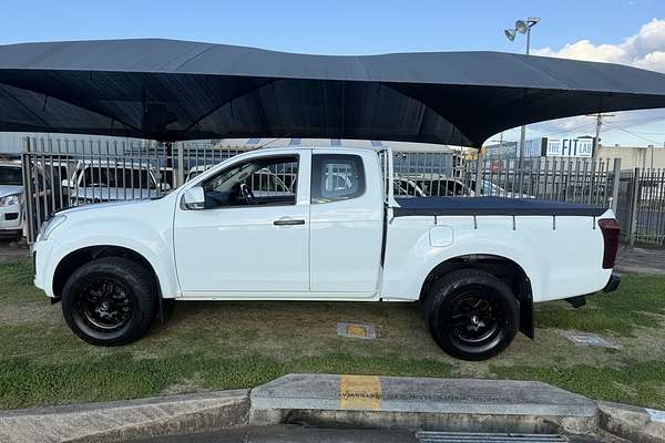 2018 Isuzu D-MAX SX High Ride Rear Wheel Drive