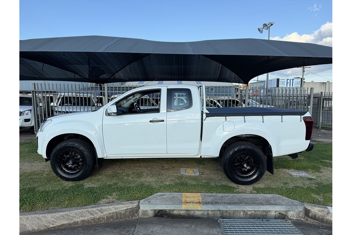 2018 Isuzu D-MAX SX High Ride Rear Wheel Drive